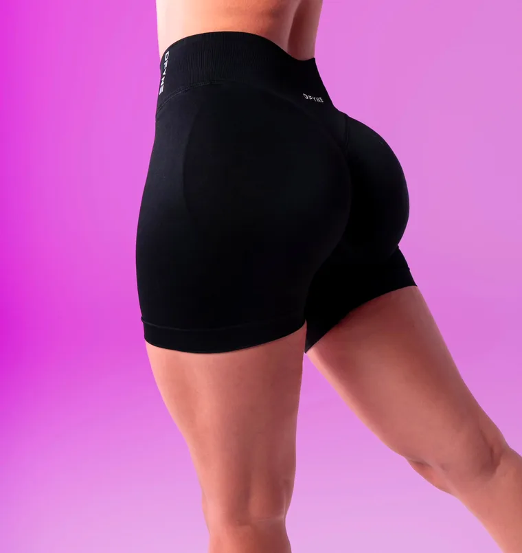 Short Aura — Shorts, faldas y vestidos